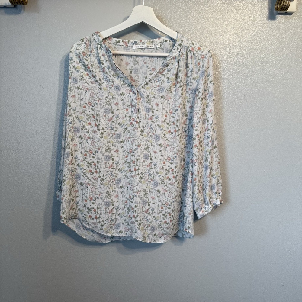 Violet +‎ Claire Women white Floral Top 3/4 sleeve Medium Blouse Shirt Loose Fit